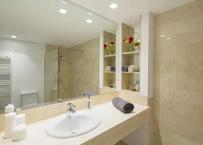 Jardines De Las Golondrinas * 마르베야