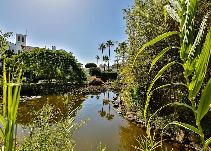 Jardines De Las Golondrinas